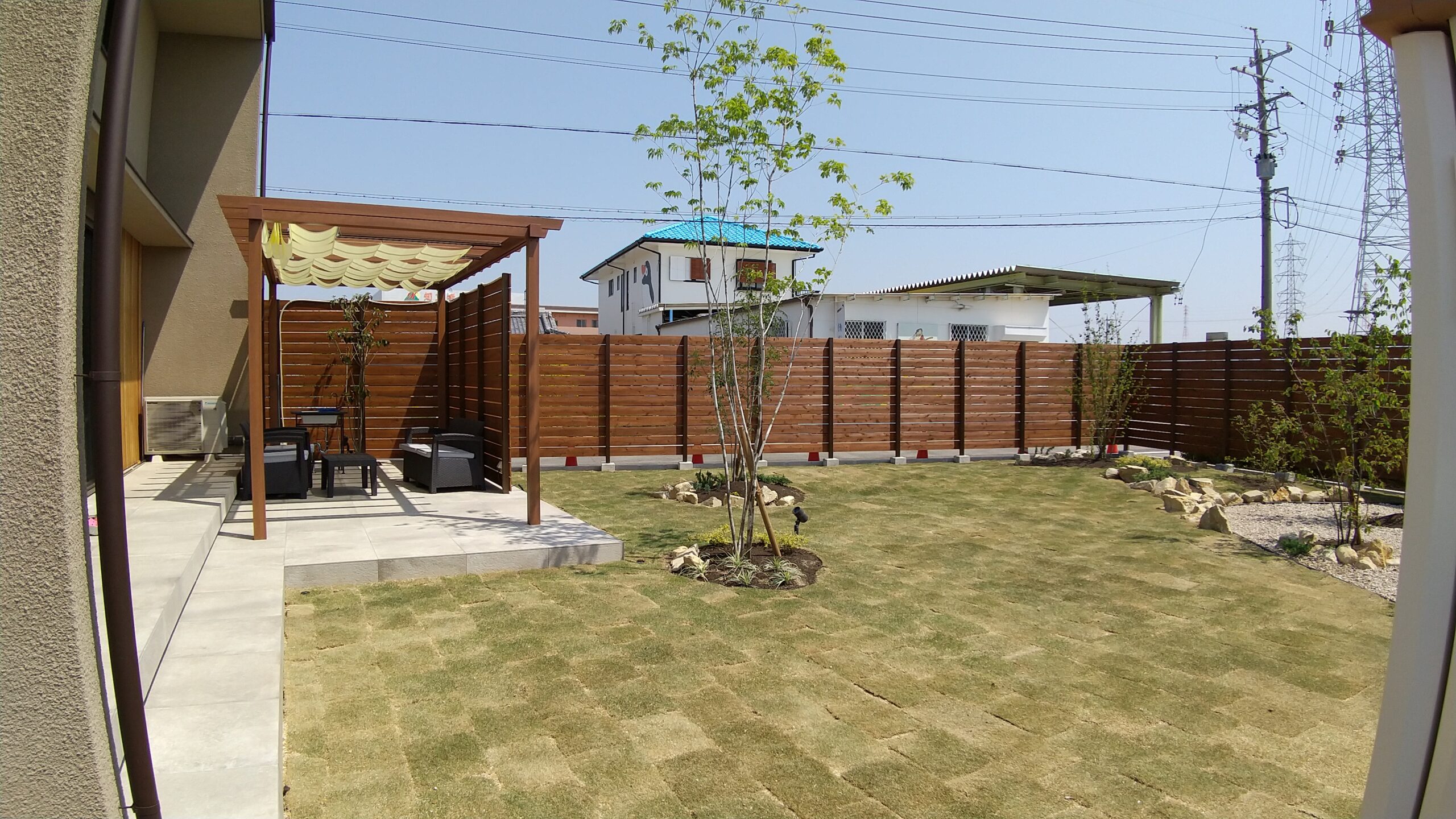 プライベート空間として気兼ねなく楽しめる庭 施工事例 名古屋の外構 エクステリアは東邦ガスグループの邦和グリーン 機能性を兼ね備えたデザインをご提供