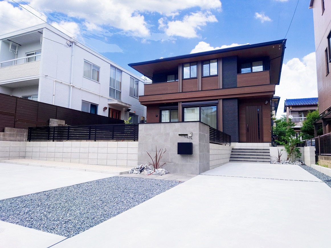 名古屋市名東区：シンプルさを意識した新築外構